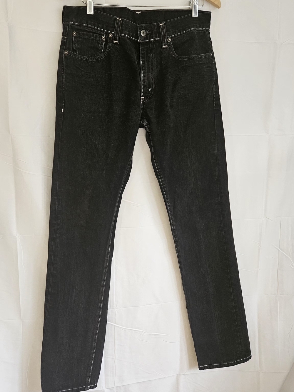 ​Levi's 511 Slim Fit Black Jeans – White Contrast Stitch – W34 L34
